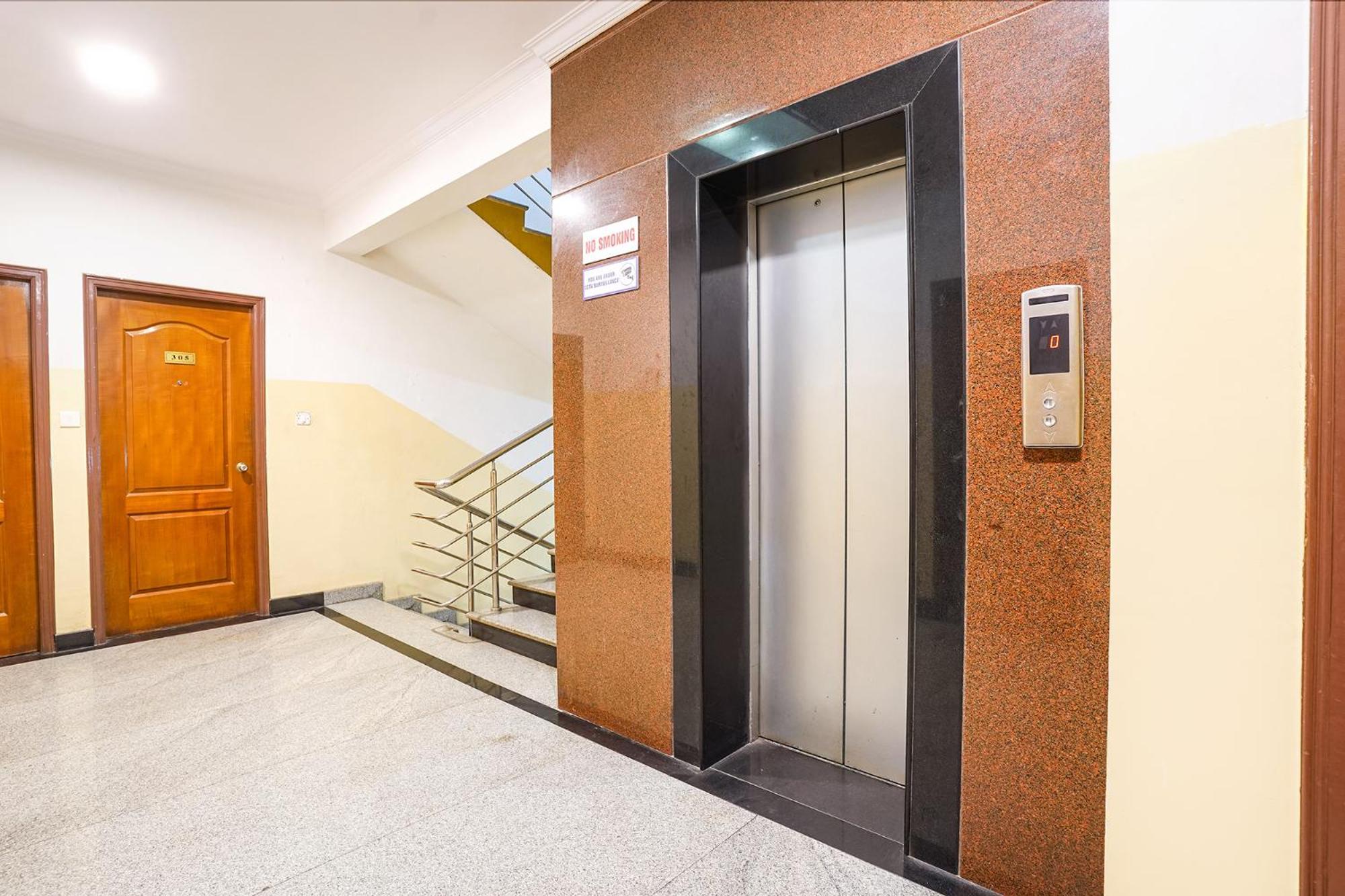 Fabhotel The Kings Suites Bangalore Bagian luar foto